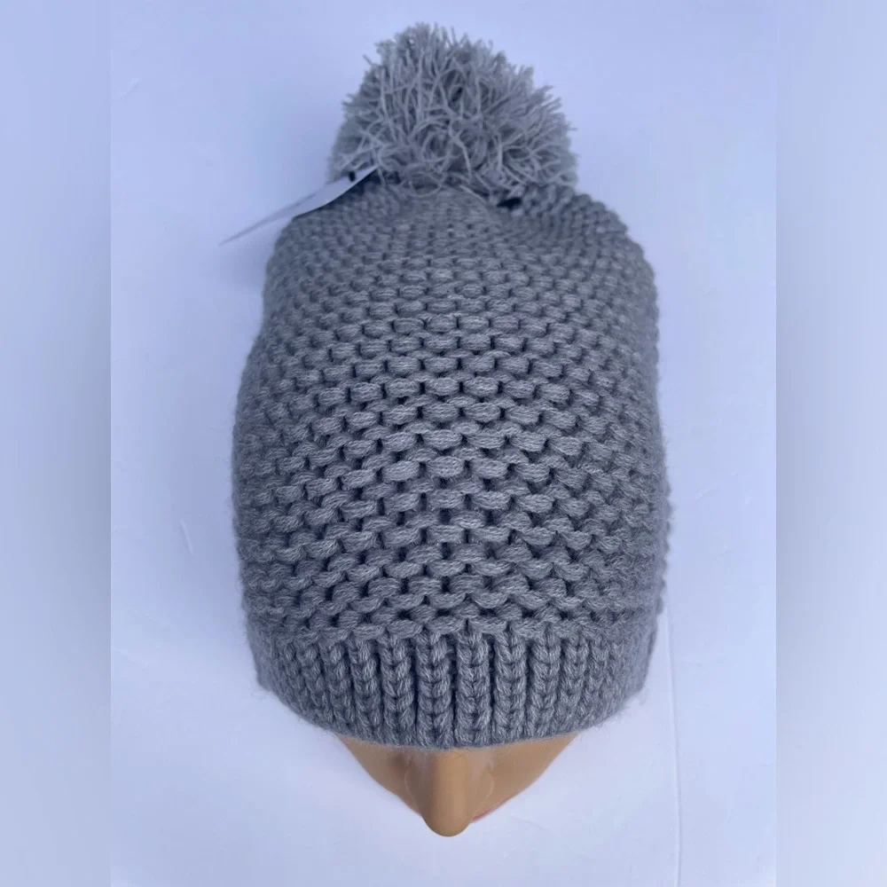 UGG Gray Knit Beanie for Women.
NWT 
MSRP $60
Light Gray - Picture 14 of 16